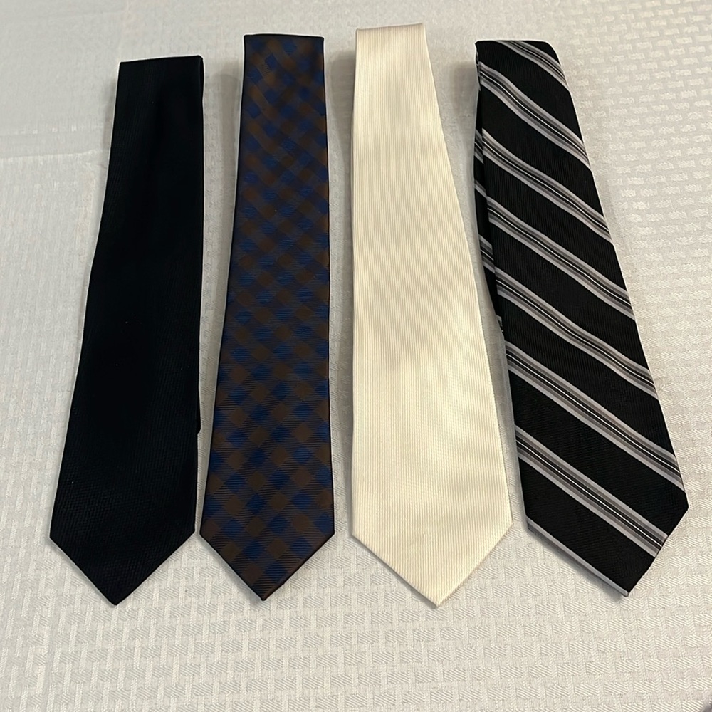 Ties bundle 4. Black Harold Powell, Brown & Blue Izod, White Pierre Cardin, Blk